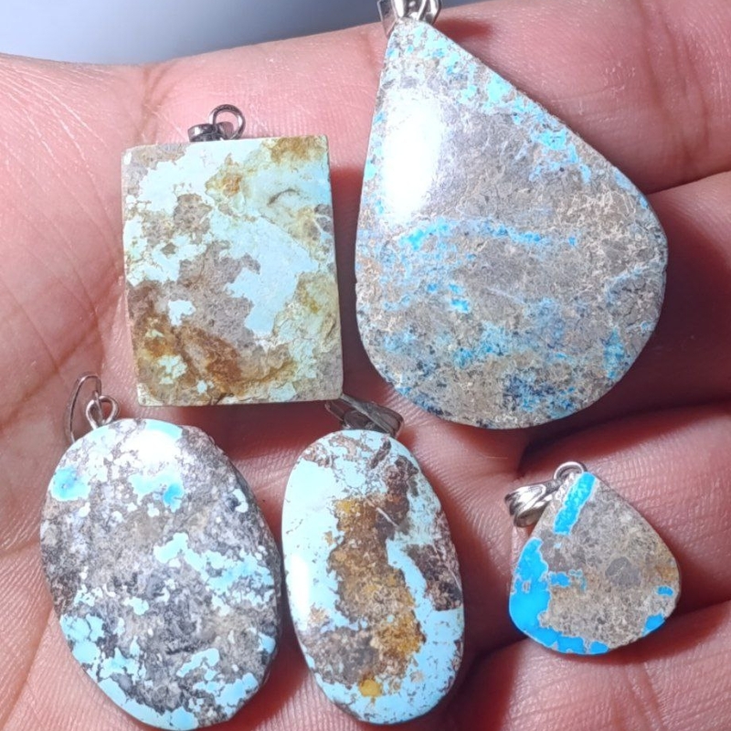 بارخانه ۵ عددی گردنی فیروزه نیشابوری درشت طبیعی اصل کد 9991070 بارخانه ۵ عددی گردنی فیروزه نیشابوری درشت طبیعی اصل کد 9991070